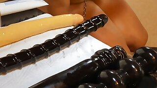 Dominatrix Mistress April - Slave fists Slave