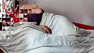 fucking my chubby pregnant girlfriend in bed