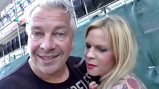 Brutal Krasser Penis bumst kleine Fotze