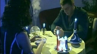 notgeile Hexe bumst unschuldigen mann